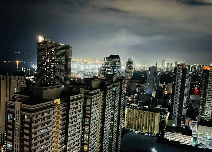 Apartment Birch Tower A1 Front Of Robinsonmla Rizal Park *